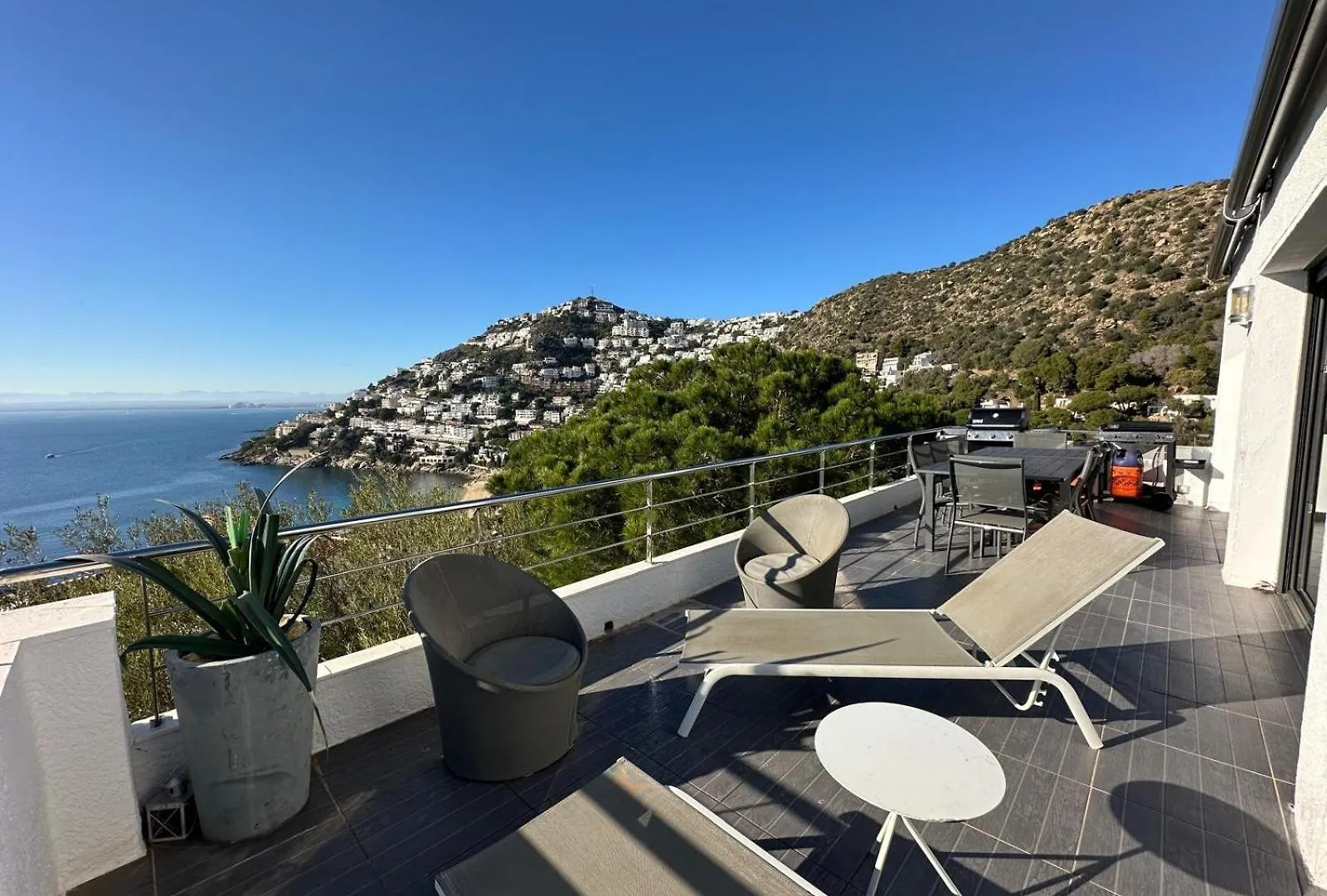 Holiday home Villa Eden Roc Roses Spain