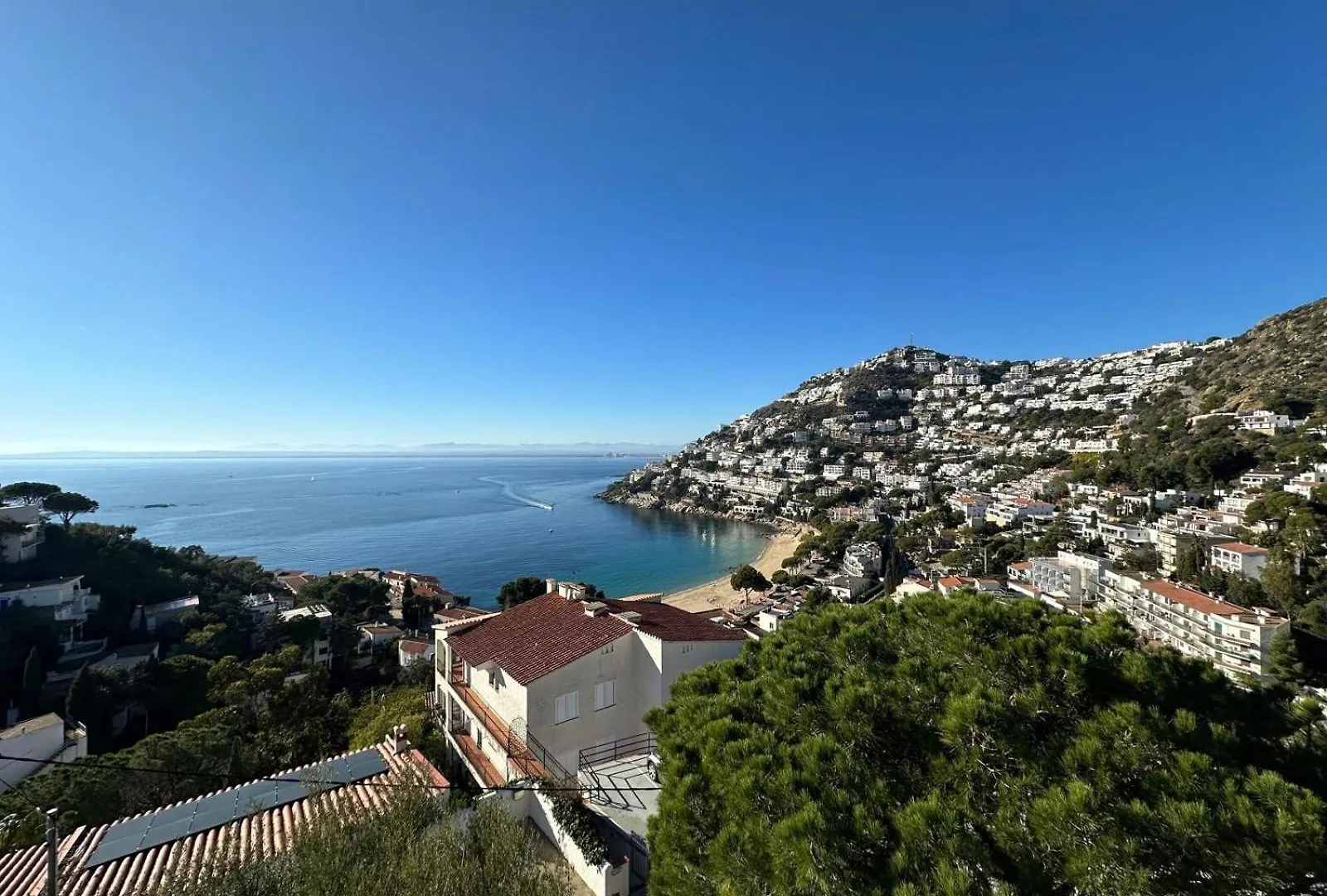 Villa Eden Roc Roses Holiday home